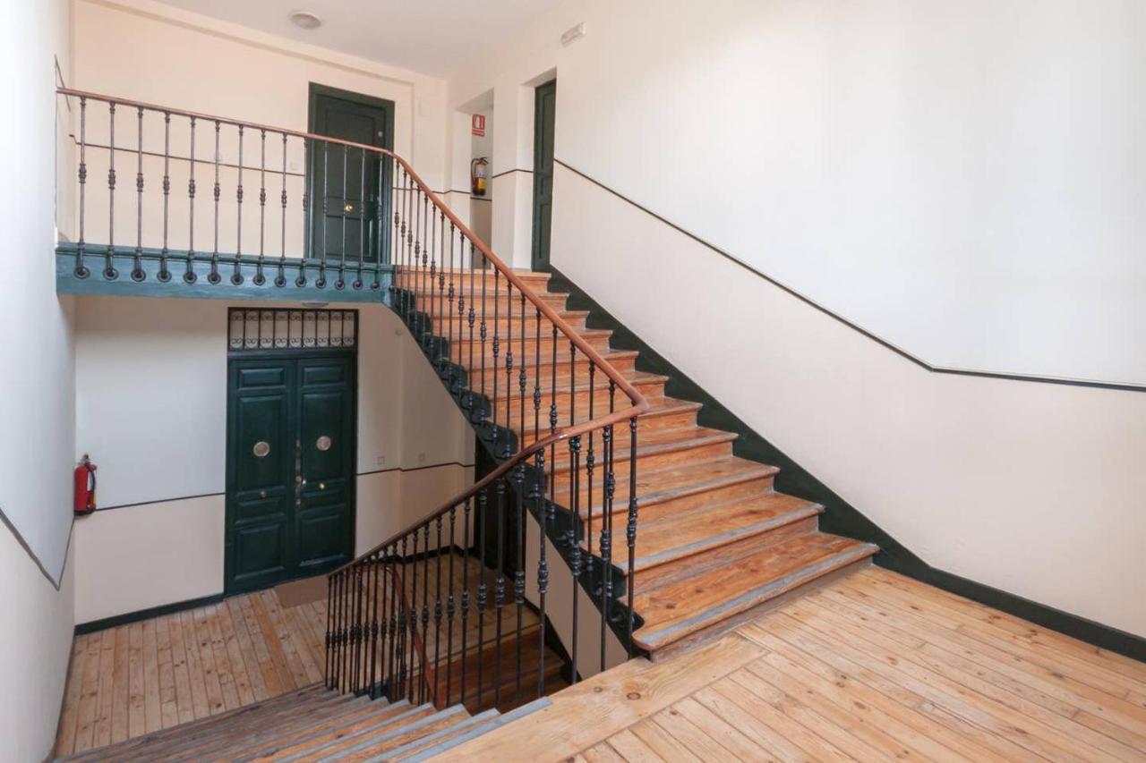 Cozy One-Bedroom Penthhouse La Latina Madrid Exterior foto